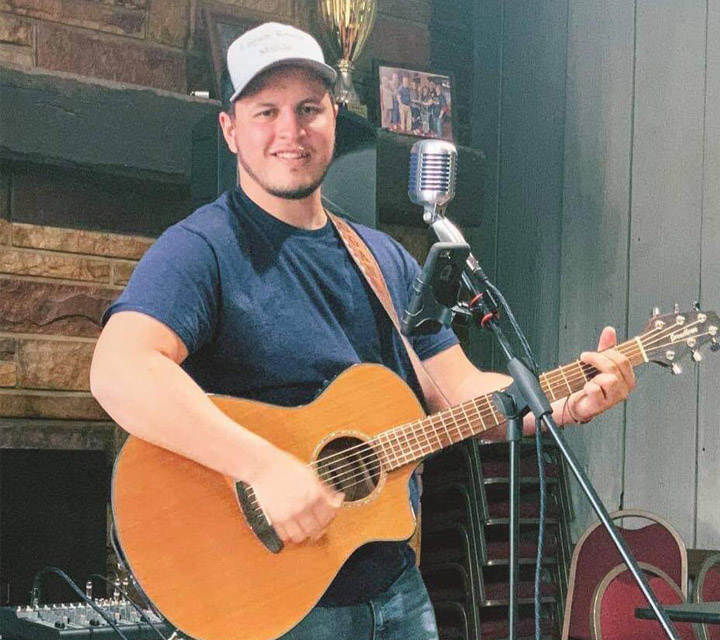 LIVE MUSIC featuring Logan Route
